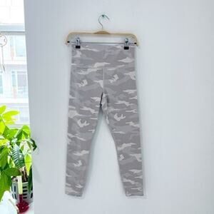 Athleta Elation Light Gray Camo 7/8 Leggings Elation Size Small